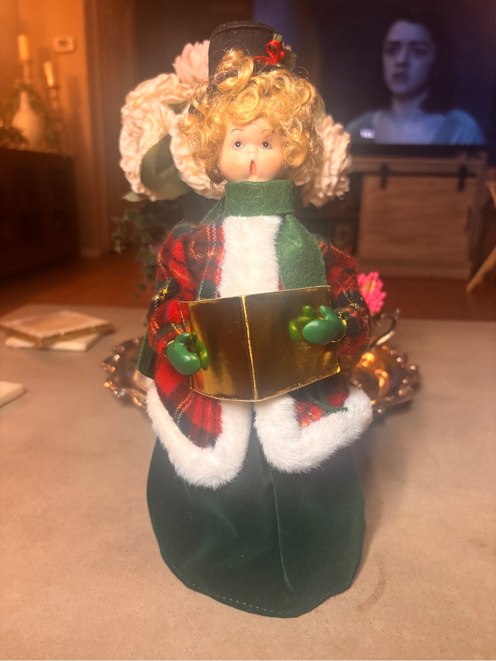 11” Christmas Caroler Tree Topper Doll Plaid Green Velvet Porcelain Face Holiday